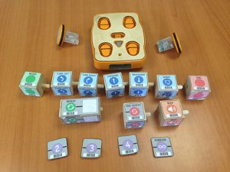 KIBO,  screen-free robot kit for kids. 4-7 years old. 10 Blocks Kit Intro level  (with bin)